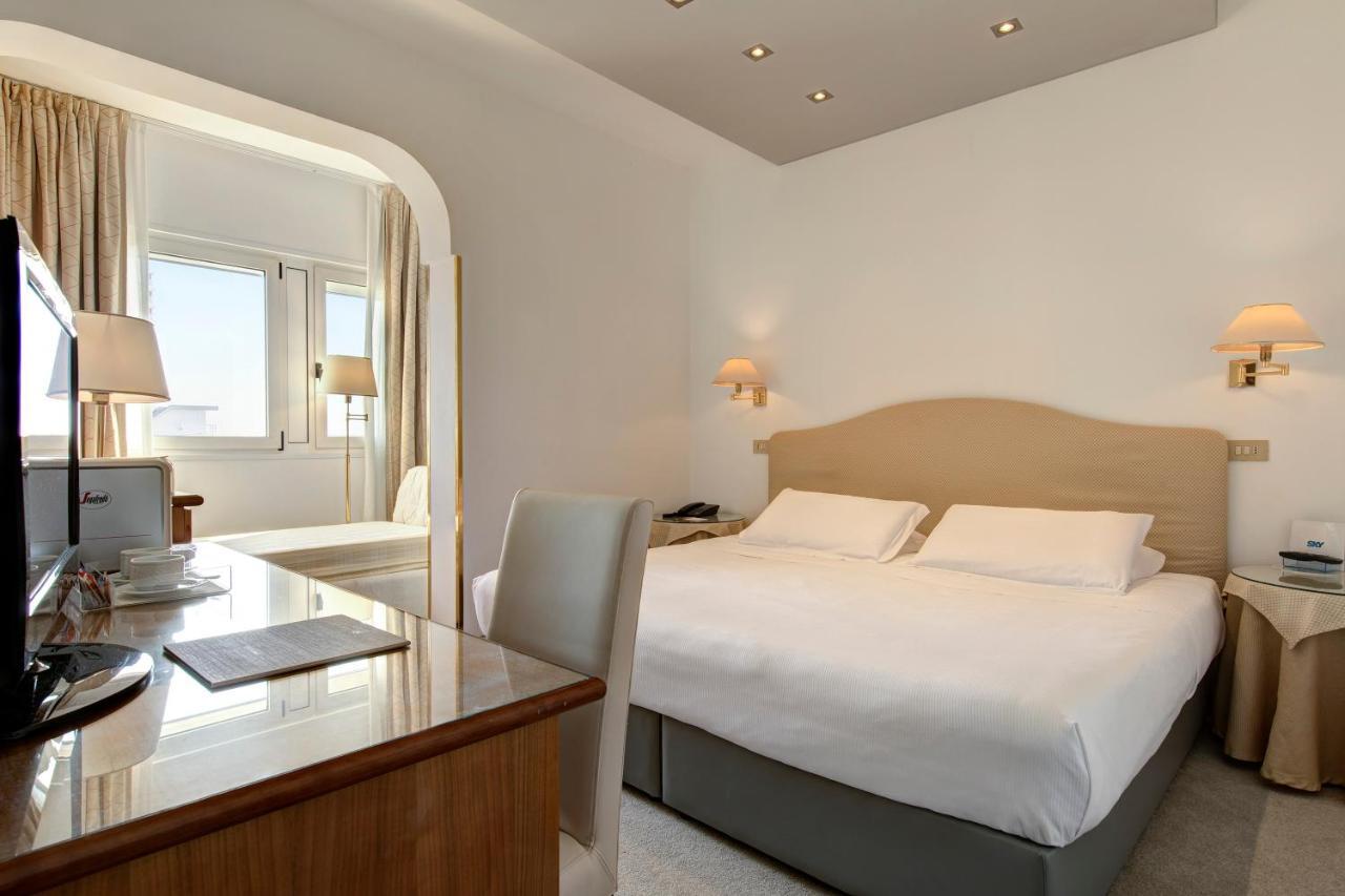 Park Brasilia Hotel 4*